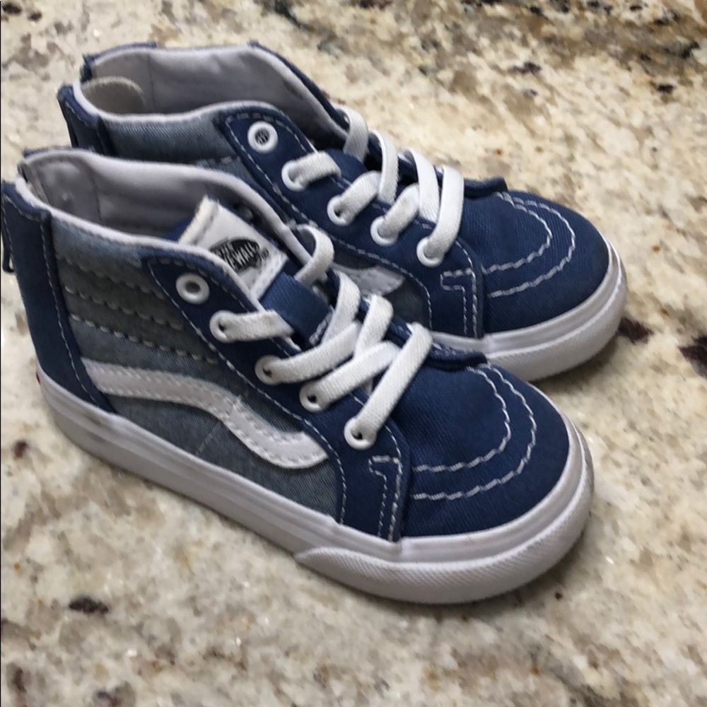 Toddler sneakers